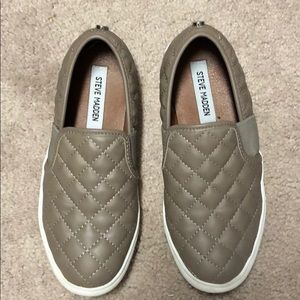 Steve Madden Endell Slides